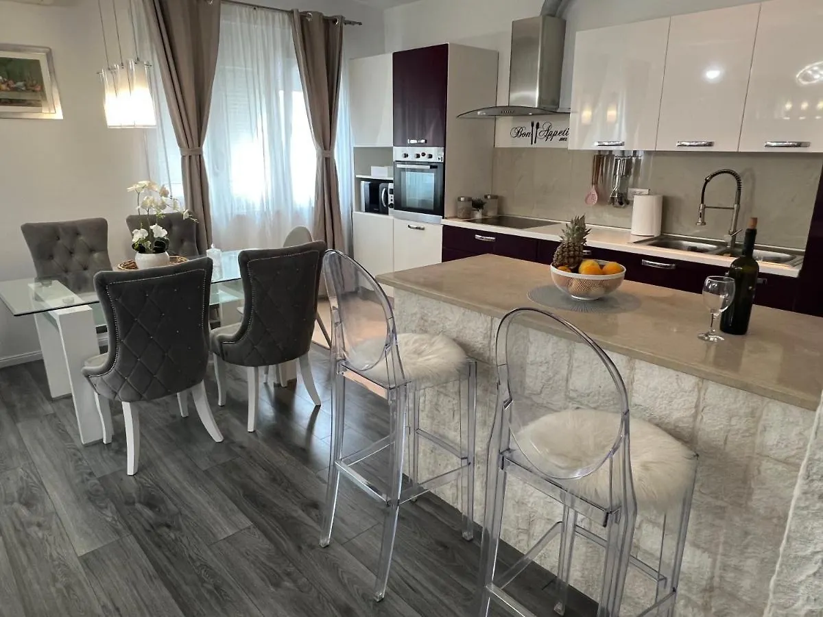 Apartment Anachi Split Kroatië